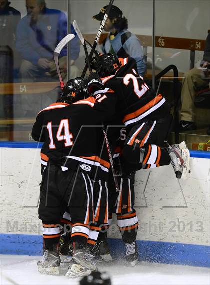 Thumbnail 3 in Ridgefield vs. Fairfield Prep (CIAC Division I Semifinal) photogallery.