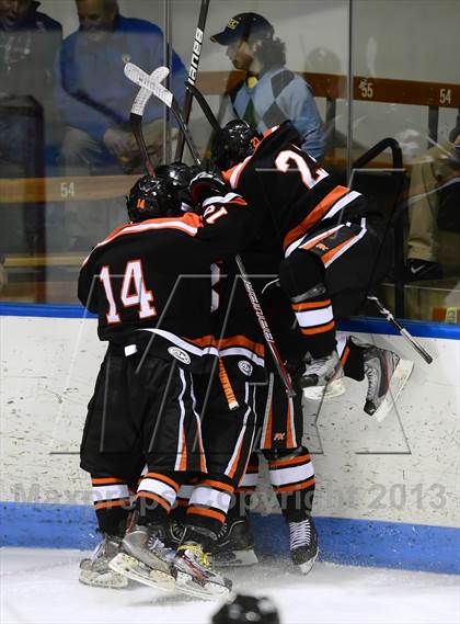 Thumbnail 1 in Ridgefield vs. Fairfield Prep (CIAC Division I Semifinal) photogallery.