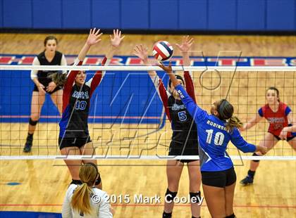 Thumbnail 3 in Robinson @ Midway photogallery.
