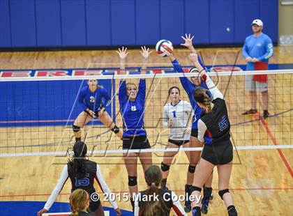 Thumbnail 3 in Robinson @ Midway photogallery.