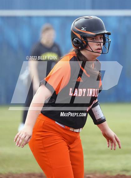 Thumbnail 2 in Grand Saline vs Winona photogallery.