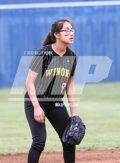 Thumbnail 3 in Grand Saline vs Winona photogallery.