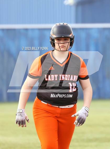Thumbnail 3 in Grand Saline vs Winona photogallery.