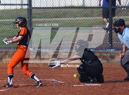 Thumbnail 3 in Grand Saline vs Winona photogallery.