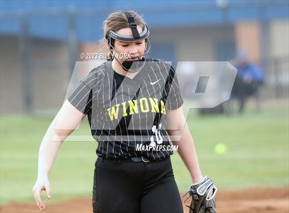 Thumbnail 3 in Grand Saline vs Winona photogallery.