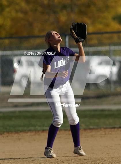 Thumbnail 2 in Mountain View vs Pondarosa (CHSAA 4A Region 6 Playoff) photogallery.