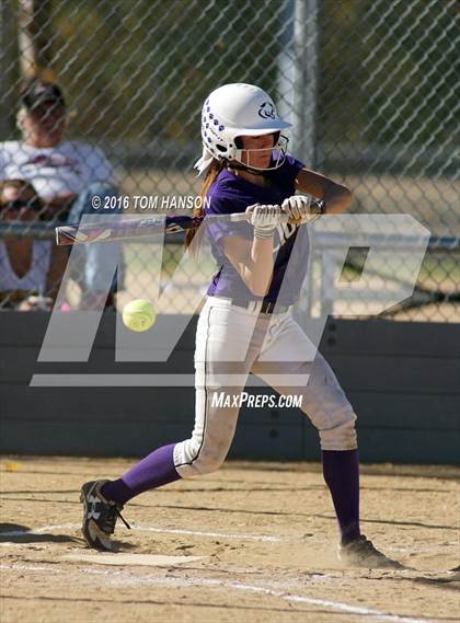 Thumbnail 2 in Mountain View vs Pondarosa (CHSAA 4A Region 6 Playoff) photogallery.
