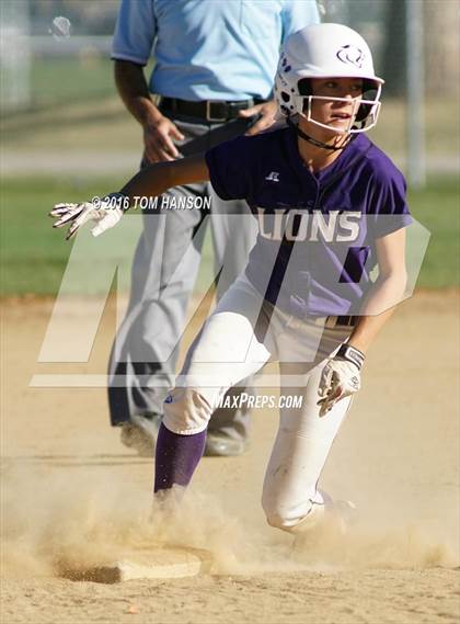 Thumbnail 3 in Mountain View vs Pondarosa (CHSAA 4A Region 6 Playoff) photogallery.