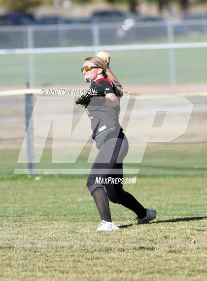Thumbnail 2 in Mountain View vs Pondarosa (CHSAA 4A Region 6 Playoff) photogallery.