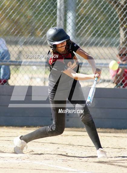 Thumbnail 3 in Mountain View vs Pondarosa (CHSAA 4A Region 6 Playoff) photogallery.