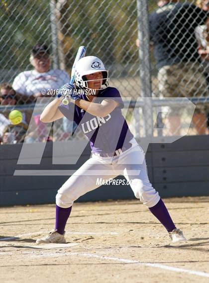 Thumbnail 1 in Mountain View vs Pondarosa (CHSAA 4A Region 6 Playoff) photogallery.