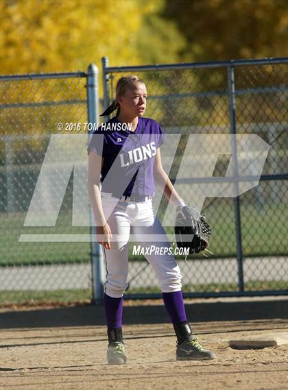 Thumbnail 1 in Mountain View vs Pondarosa (CHSAA 4A Region 6 Playoff) photogallery.
