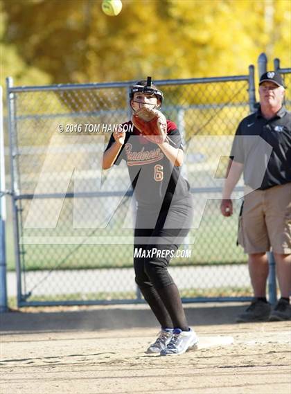 Thumbnail 2 in Mountain View vs Pondarosa (CHSAA 4A Region 6 Playoff) photogallery.