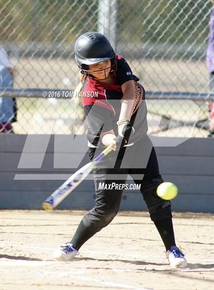 Thumbnail 3 in Mountain View vs Pondarosa (CHSAA 4A Region 6 Playoff) photogallery.