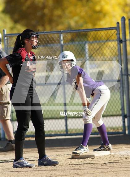 Thumbnail 2 in Mountain View vs Pondarosa (CHSAA 4A Region 6 Playoff) photogallery.