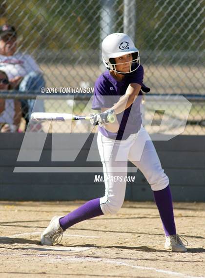 Thumbnail 1 in Mountain View vs Pondarosa (CHSAA 4A Region 6 Playoff) photogallery.