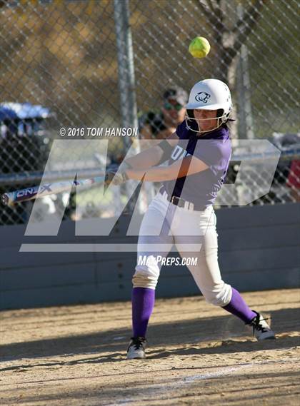 Thumbnail 3 in Mountain View vs Pondarosa (CHSAA 4A Region 6 Playoff) photogallery.