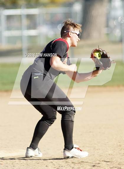Thumbnail 2 in Mountain View vs Pondarosa (CHSAA 4A Region 6 Playoff) photogallery.