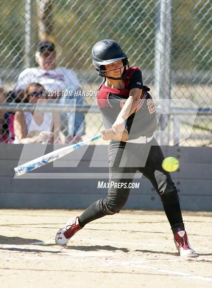 Thumbnail 3 in Mountain View vs Pondarosa (CHSAA 4A Region 6 Playoff) photogallery.