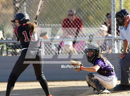 Thumbnail 1 in Mountain View vs Pondarosa (CHSAA 4A Region 6 Playoff) photogallery.