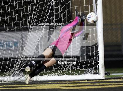 Thumbnail 2 in La Serna @ Newbury Park photogallery.