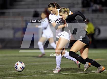Thumbnail 2 in La Serna @ Newbury Park photogallery.