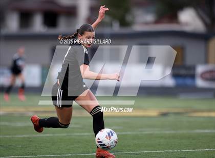 Thumbnail 1 in La Serna @ Newbury Park photogallery.