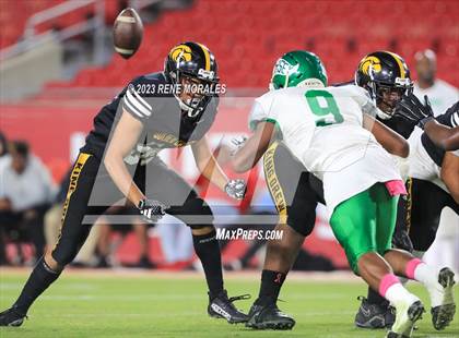 Thumbnail 3 in Dorsey vs King/Drew photogallery.