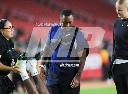 Thumbnail 2 in Dorsey vs King/Drew photogallery.