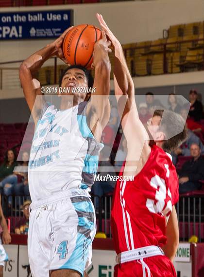 Thumbnail 2 in Grapevine Faith Christian vs. New Way Christian Academy (Fantasy of Lights) photogallery.