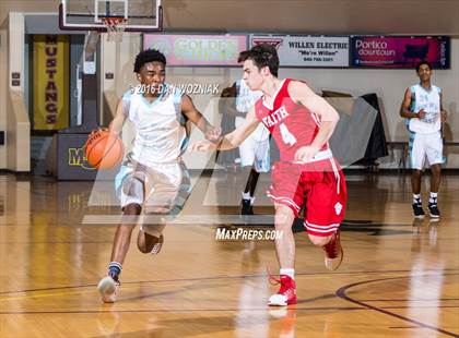 Thumbnail 2 in Grapevine Faith Christian vs. New Way Christian Academy (Fantasy of Lights) photogallery.