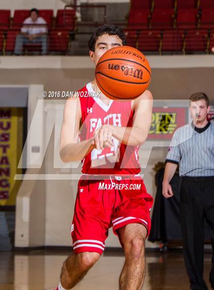 Thumbnail 2 in Grapevine Faith Christian vs. New Way Christian Academy (Fantasy of Lights) photogallery.