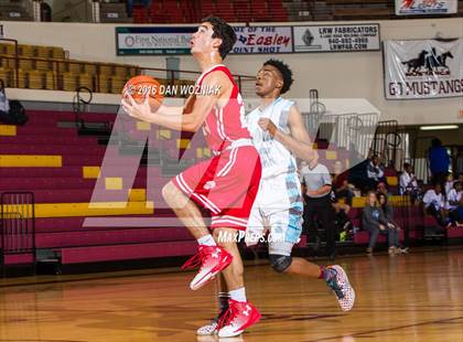 Thumbnail 3 in Grapevine Faith Christian vs. New Way Christian Academy (Fantasy of Lights) photogallery.