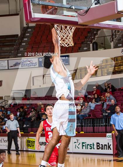 Thumbnail 2 in Grapevine Faith Christian vs. New Way Christian Academy (Fantasy of Lights) photogallery.