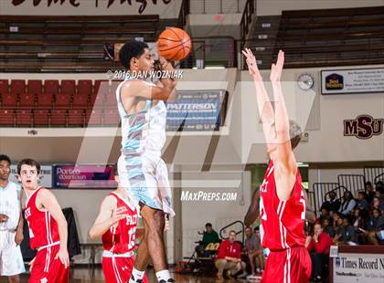 Thumbnail 1 in Grapevine Faith Christian vs. New Way Christian Academy (Fantasy of Lights) photogallery.