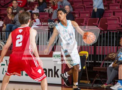 Thumbnail 3 in Grapevine Faith Christian vs. New Way Christian Academy (Fantasy of Lights) photogallery.