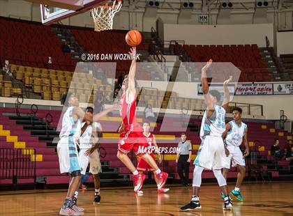 Thumbnail 1 in Grapevine Faith Christian vs. New Way Christian Academy (Fantasy of Lights) photogallery.