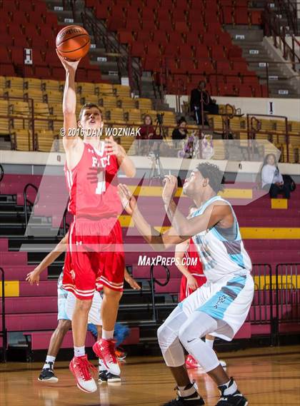 Thumbnail 2 in Grapevine Faith Christian vs. New Way Christian Academy (Fantasy of Lights) photogallery.