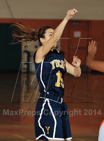 Thumbnail 1 in Yucaipa vs. Rancho Verde (Lady Bears Holiday Classic) photogallery.