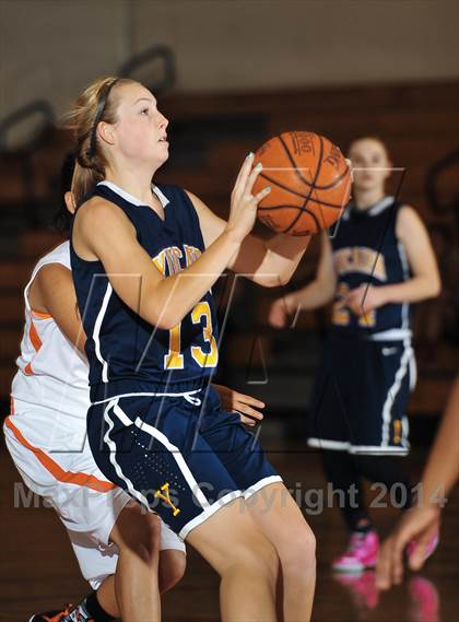 Thumbnail 2 in Yucaipa vs. Rancho Verde (Lady Bears Holiday Classic) photogallery.