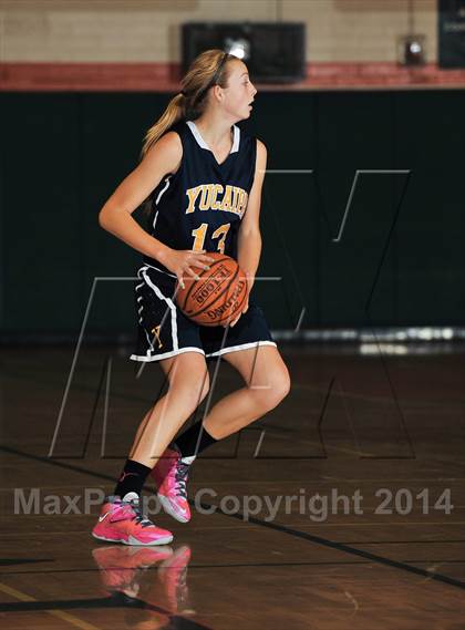 Thumbnail 2 in Yucaipa vs. Rancho Verde (Lady Bears Holiday Classic) photogallery.