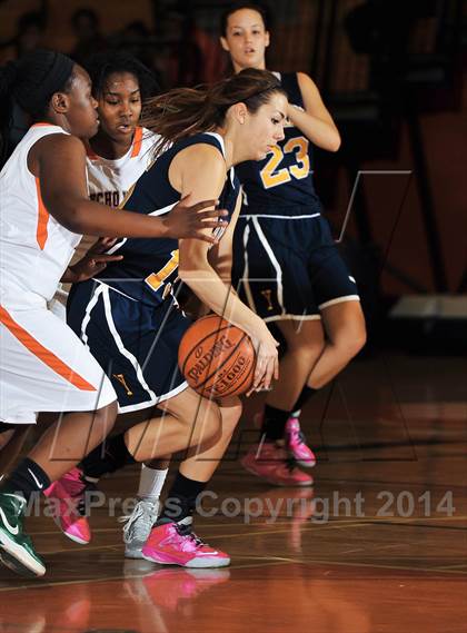Thumbnail 3 in Yucaipa vs. Rancho Verde (Lady Bears Holiday Classic) photogallery.