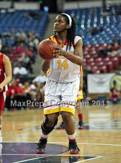 Thumbnail 1 in Berkeley vs. Carondelet (CIF NorCal D1 Regional Final) photogallery.