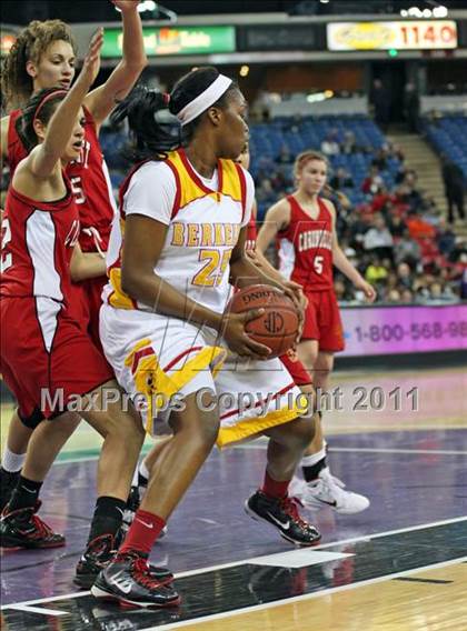 Thumbnail 2 in Berkeley vs. Carondelet (CIF NorCal D1 Regional Final) photogallery.