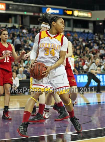 Thumbnail 2 in Berkeley vs. Carondelet (CIF NorCal D1 Regional Final) photogallery.