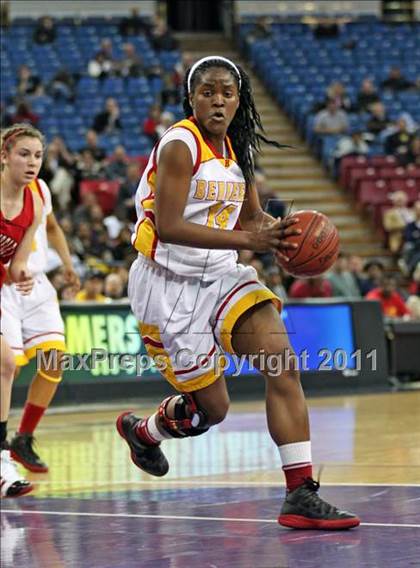 Thumbnail 1 in Berkeley vs. Carondelet (CIF NorCal D1 Regional Final) photogallery.