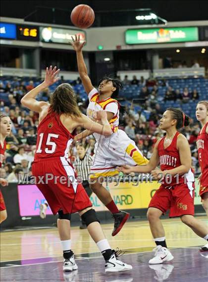 Thumbnail 1 in Berkeley vs. Carondelet (CIF NorCal D1 Regional Final) photogallery.