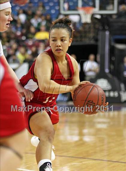 Thumbnail 3 in Berkeley vs. Carondelet (CIF NorCal D1 Regional Final) photogallery.