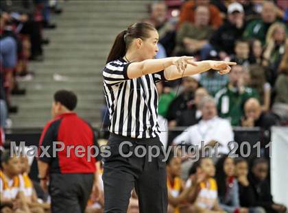Thumbnail 1 in Berkeley vs. Carondelet (CIF NorCal D1 Regional Final) photogallery.