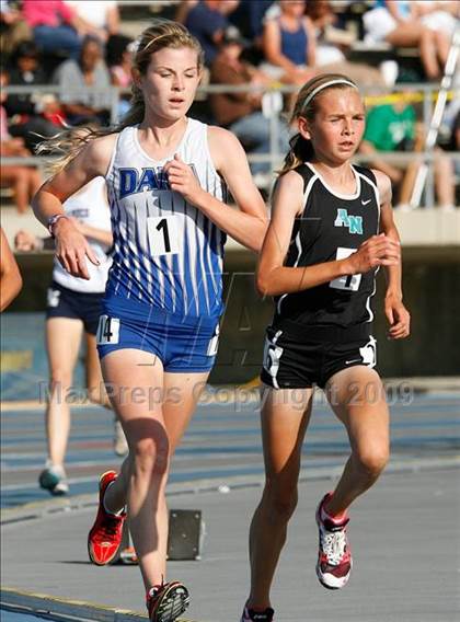 Thumbnail 2 in CIF SS Division Championships (Girls 3200 Final) photogallery.